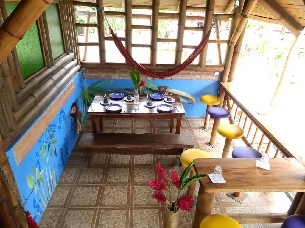 El Bochinche Hotell Mompiche Exteriör bild